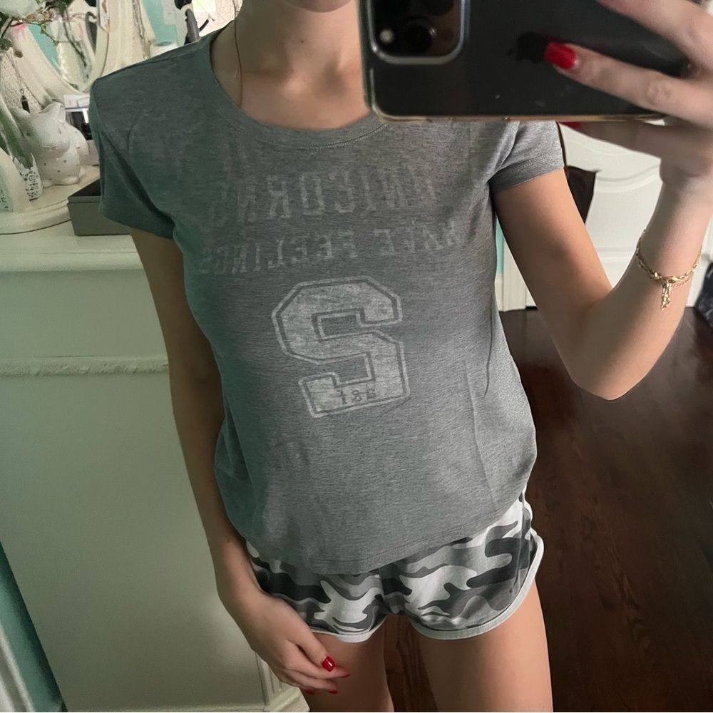 Ambercrombie & fitch tee